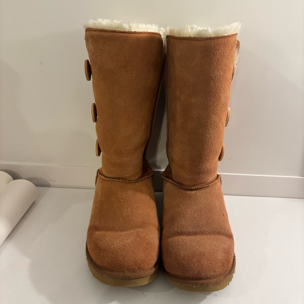 UGG Bailey Button Triplet II Boot. - Picture 5 of 13